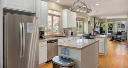 Seattle Vacation Home: The Vineyard