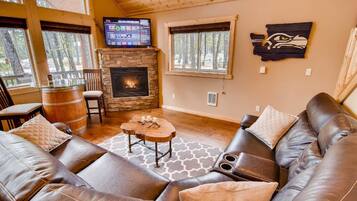 Flat-screen TV, fireplace