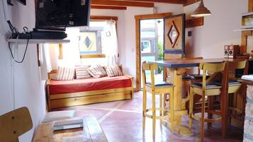 Rollaway beds, free WiFi, bed sheets, wheelchair access