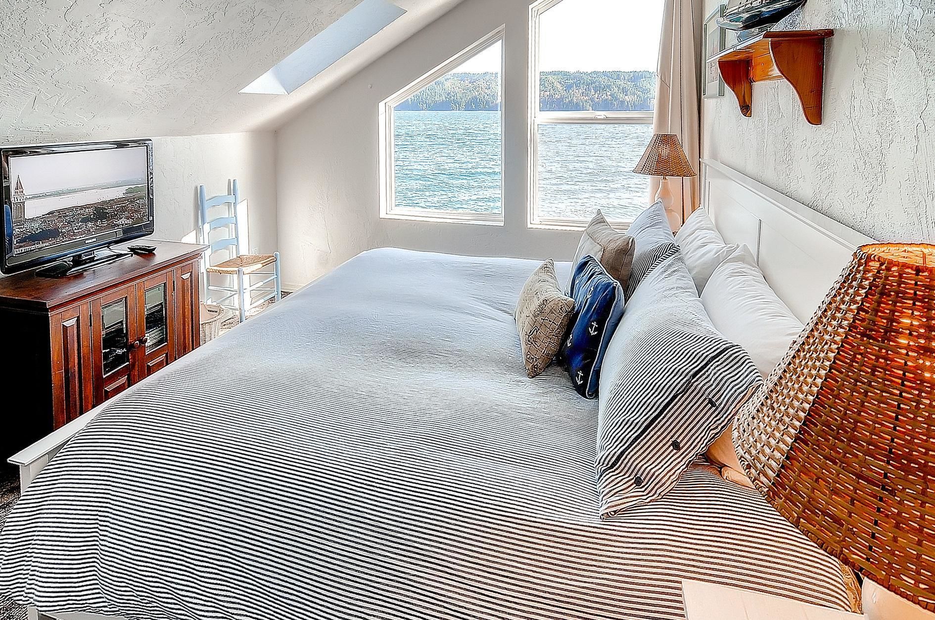Chalet | 3 bedrooms, iron/ironing board, free cots/infant beds, free WiFi