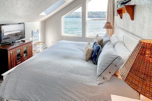 Chalet | 3 bedrooms, iron/ironing board, free cribs/infant beds, free WiFi