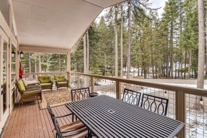 Chalet | Terrace/patio - Lake Cabins Lodge (Cle Elum)