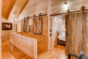 Chalet | Living area