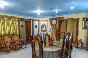 Télévision à écran plat