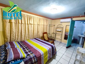 隔音、熨斗/熨衣板、免費無線上網、床單