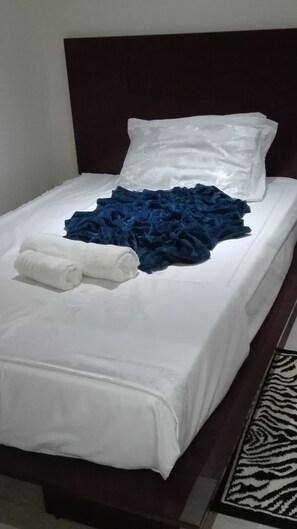 Basic Double Room, Hill View | Desk, iron/ironing board, free WiFi