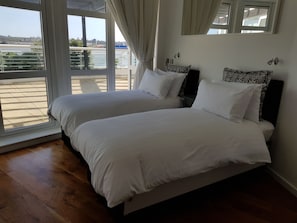 Lejlighed - 2 soveværelser | 2 soveværelser, premium-sengetøj, minibar, individuelt design