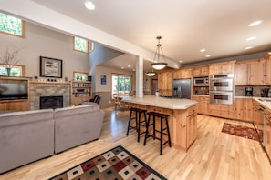 Chalet | Living area