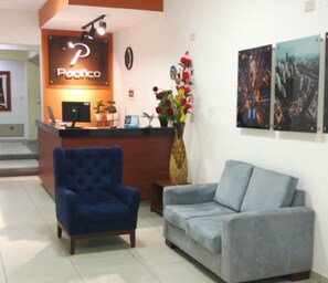 Lobby - Pacifico Apart Hotel (Santa Cruz)