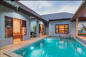 3-Bedroom Villa with Private Pool | Terrazza/patio