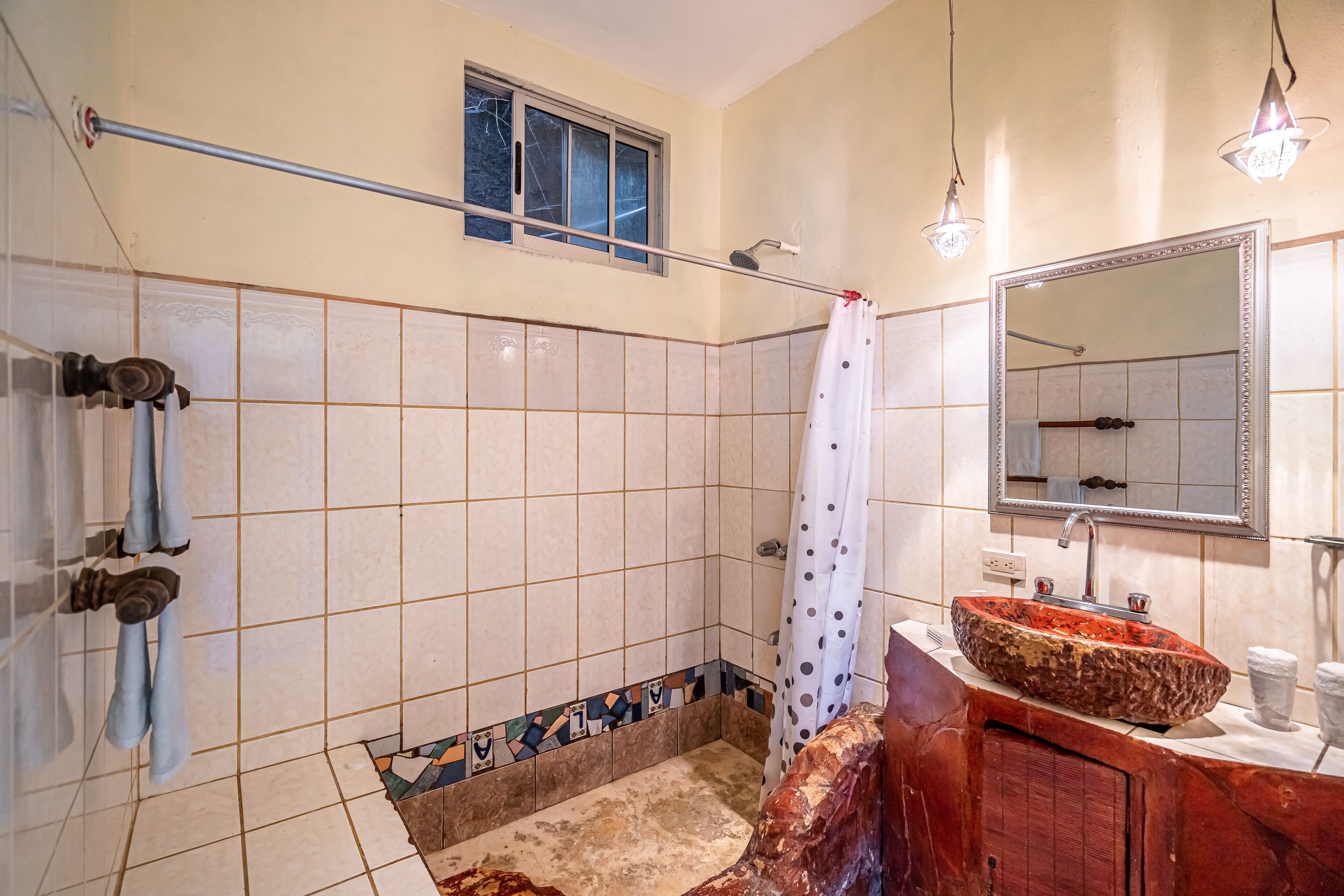 Photo - Peace of Paradise Breakfast Included Free Manuel Antonio Park Tour