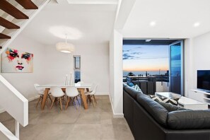 Smart TV, DVD player - Belle Vista apartment absolute beach front w/ Free WiFi (West Beach)