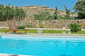Outdoor pool - Fabulous Vacation Villa (naxos island,cyklades,Greece)