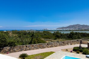 Property grounds - Fabulous Vacation Villa (naxos island,cyklades,Greece)