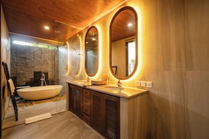 Royal 3 Bedroom Villa with Private Pool | Bathroom | Separate tub and shower, deep soaking tub, rainfall showerhead - Kecapi Villa Seminyak (Seminyak)