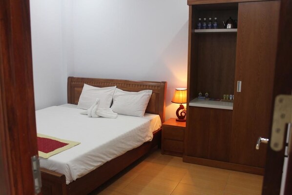 Double Room | Minibar, desk, free WiFi - Phan Van Hotel (Da Nang)