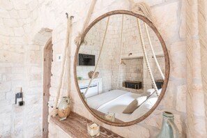 3 bedrooms, in-room safe, iron/ironing board, free WiFi