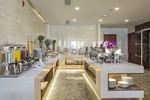 Breakfast area - Alisia Beach Hotel Da Nang (Da Nang)