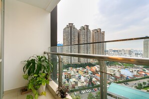 Superior Double Room, 2 Bedrooms, Tower | Balcony view - Sunflower Luxury Apartment (Ho Chi Minh City)