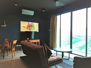 Exclusive Triple Room, 3 Bedrooms, Accessible, River View | 3 bedrooms, desk, soundproofing, iron/ironing board - FlexiAsia BayuPuteri 3 bedrooms (Johor Bahru)