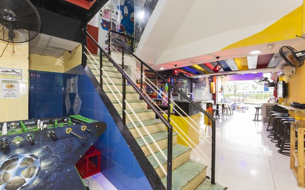 Serves breakfast, lunch and dinner - Hangout Hostel HCM (Ho Chi Minh City)