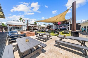 Outdoor dining - Mare E Sole 2 Bedroom Home by RedAwning (Panama City Beach)