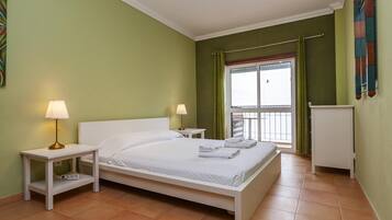 1 bedroom, free WiFi, bed sheets