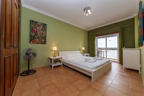 1 chambre, accès au Wi-Fi (inclus), literie fournie