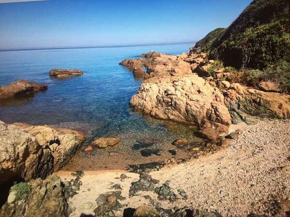 Platja a a prop