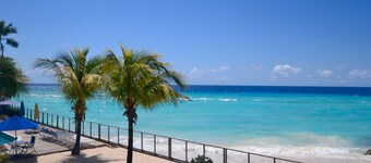  Sunset Beach - Ocean front with stunning sea views, WI-FI, AC.