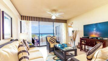 Smart-tv, pejs, dvd-afspiller, stereoanlæg