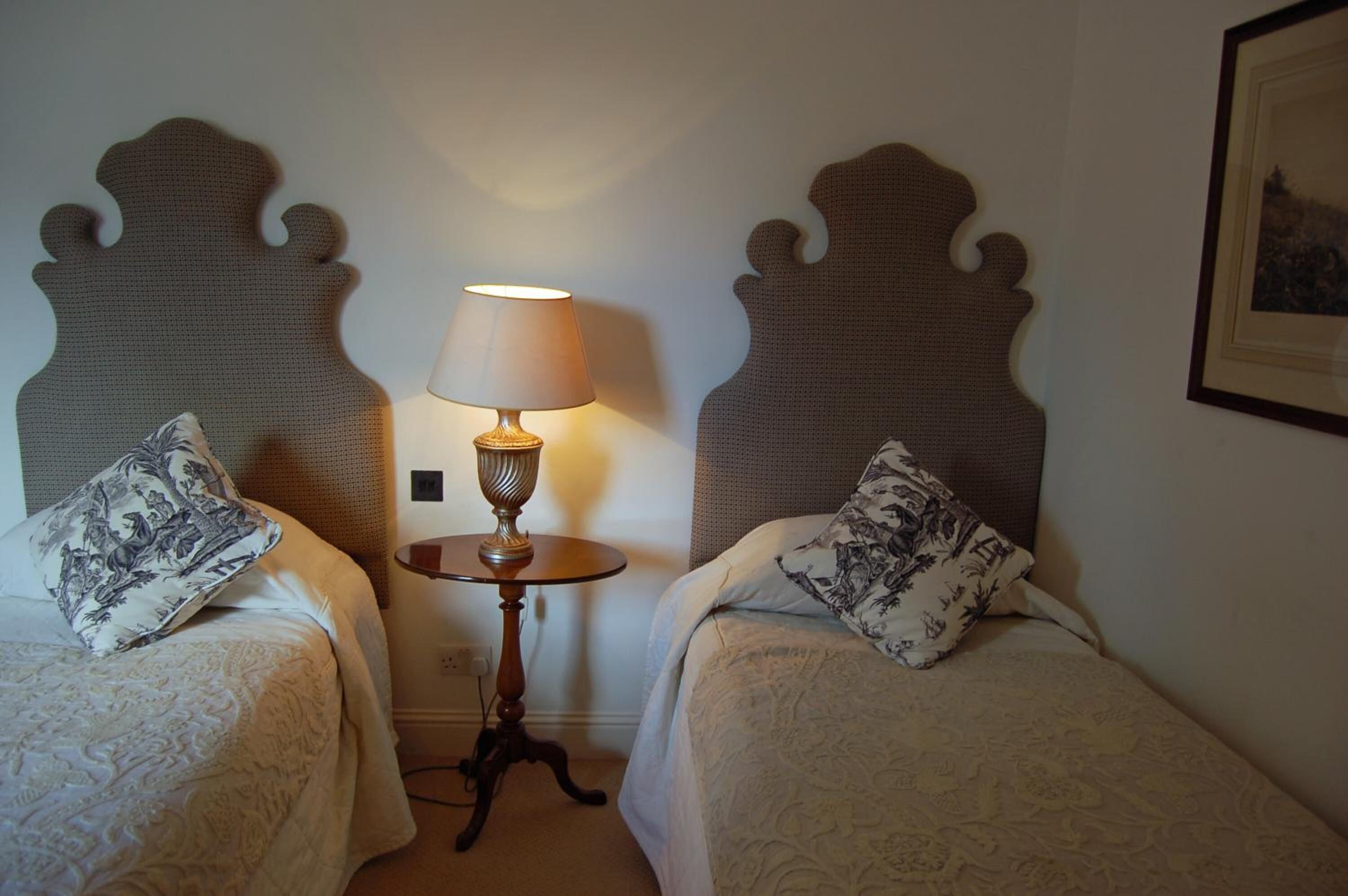 individually decorated, individually furnished, desk, free wifi