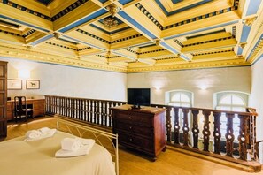 1 camera, una cassaforte in camera, ferro/asse da stiro, Wi-Fi gratuito