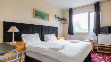 Standard Double or Twin Room | Desk, laptop workspace, iron/ironing board, free WiFi
