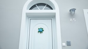تفاصيل الفندق من الخارج