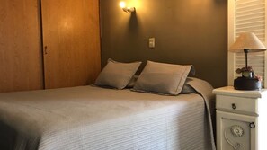 2 عدّة غرف نوم ومكتب ومكواة/لوح كي وواي فاي مجانًا