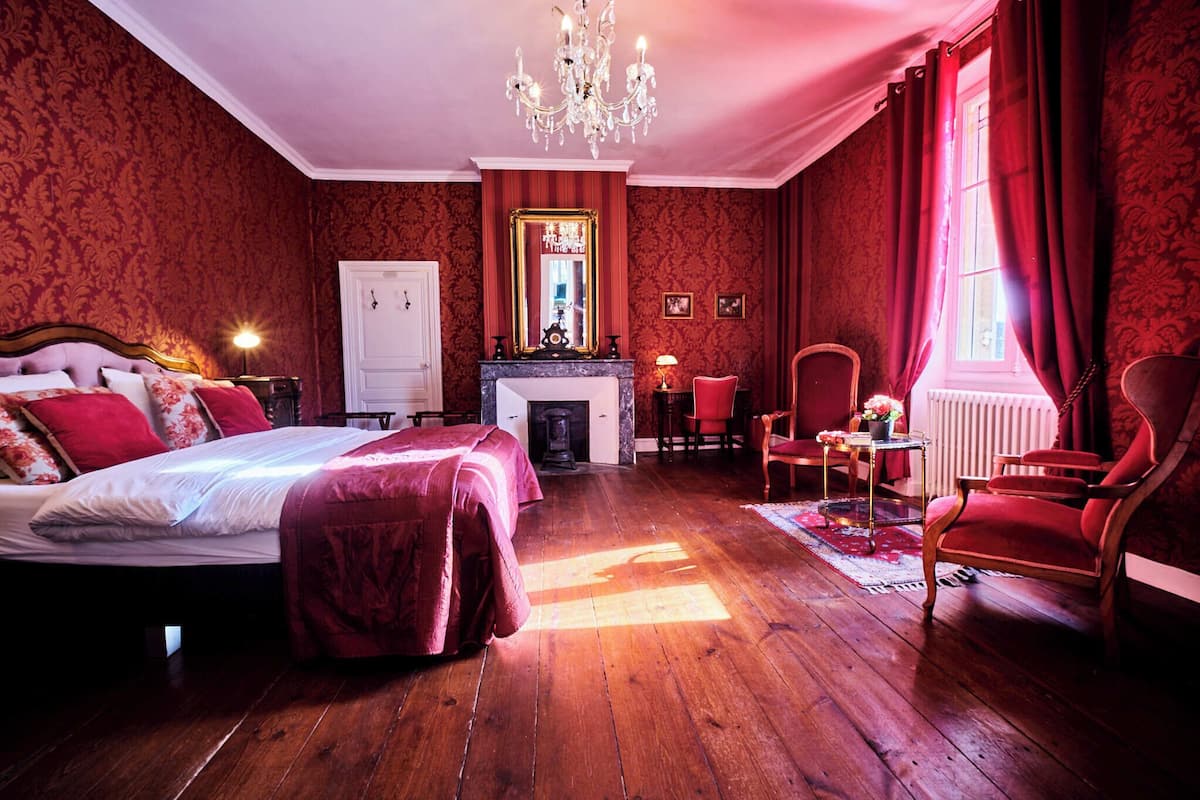 Desk, iron/ironing board, cribs/infant beds, free WiFi