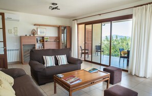 TV, DVD player, ping pong - COUNTRY HOUSE NEW CONSTRUCTION, NEW EQUIPMENT, QUIET (SELVA-MOSCARI-MALLORCA)