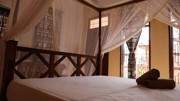 Standard-Doppelzimmer, Gartenblick | Schreibtisch, kostenloses WLAN, Bettwäsche, Rollstuhlgeeignet