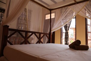 ห้องสแตนดาร์ดดับเบิล, วิวสวน | โต๊ะทำงาน, Wi-Fi ฟรี, ผ้าปูที่นอน, ทางสำหรับรถเข็น