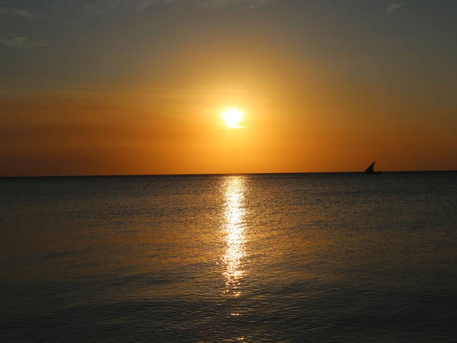 Una playa cerca, buceo, snorkel