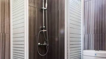 House, Beach View, Beachfront (Artemis) | Bathroom | Towels, toilet paper