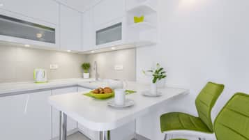 Studio | In-room dining