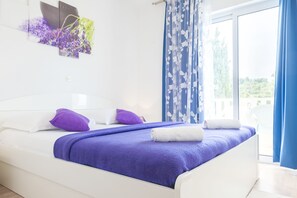 Apartment, 1 Schlafzimmer, Meerblick (Plavi) | 1 Schlafzimmer, Schreibtisch, Verdunkelungsvorhänge