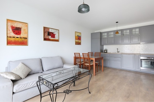 Comfort Apartment, 2 Bedrooms (Uno 7) | Extra beds