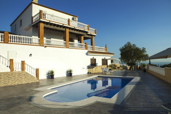 Piscine extérieure