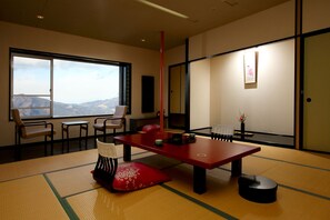 Standard Room, Smoking, Mountain View | In-room safe, desk, laptop workspace, free WiFi - ikaho shinki (Shibukawa)