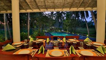 Tägliches inbegriffenes einheimisches Frühstück