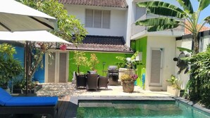 Outdoor pool - Sun Shoot Villas Seminyak (Seminyak)
