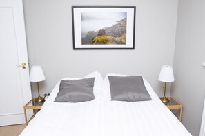 公寓, 2 間臥室 | 遮光布/窗簾、熨斗/熨衣板、免費搖籃/嬰兒床、免費無線上網